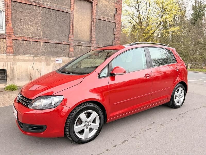 Gebraucht VW Golf VI 105 PS (77 kW) 2010 Rot Kleinwagen