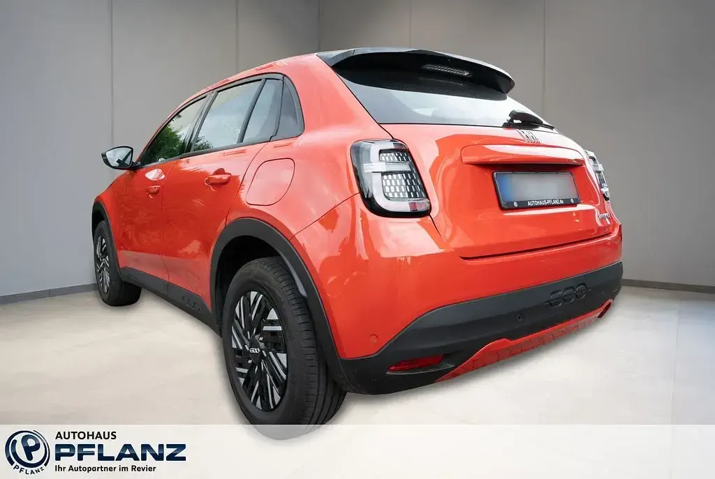 Gebraucht Fiat 600 101 PS (74 kW) 2025 Orange SUV