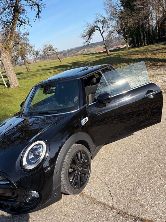 Gebraucht Mini Cooper S Sport 192 PS (141 kW) 2017 Schwarz Kleinwagen