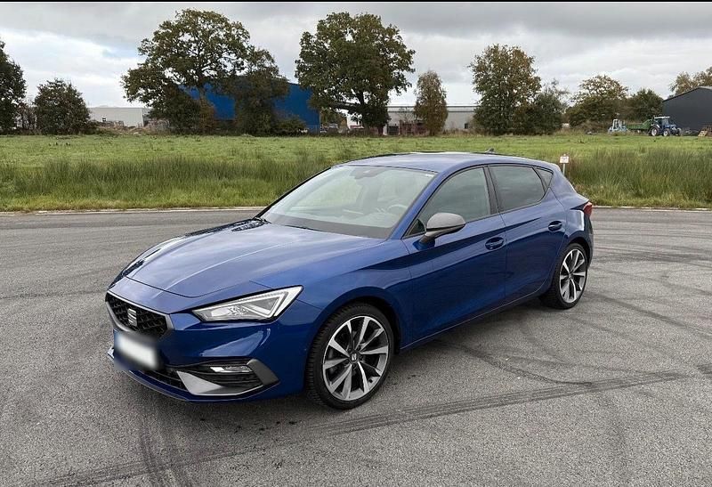 Second-hand Seat Leon FR 150 CP (110 kW) 2021 Albastru Berlinǎ