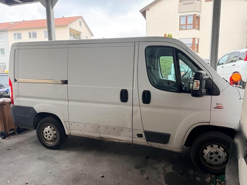 Gebraucht Fiat Ducato 130 PS (95 kW) 2015 Weiß Van