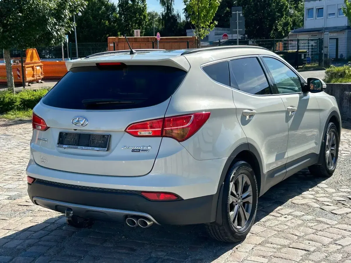 Gebraucht Hyundai Santa Fe Style 197 PS (144 kW) 2015 Braun SUV
