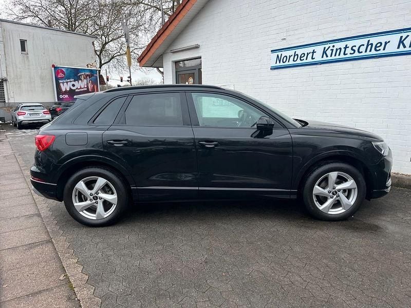 Gebraucht Audi Q3 Sport 150 PS (110 kW) 2024 Schwarz SUV