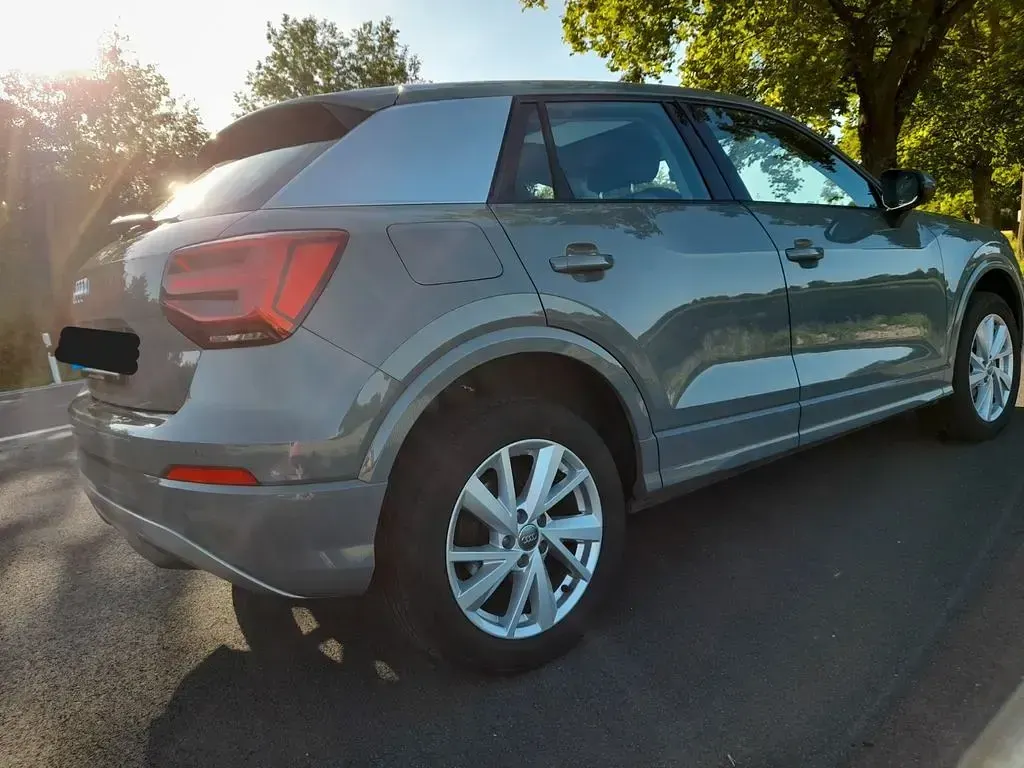 Gebraucht Audi Q2 Sport 150 PS (110 kW) 2020 Grau SUV