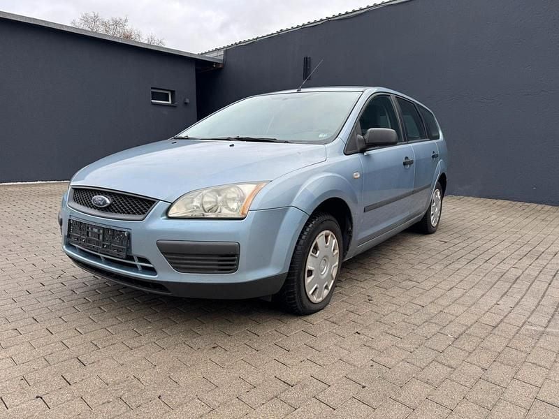 Gebraucht Ford Focus 101 PS (74 kW) 2006 Blau Kombi