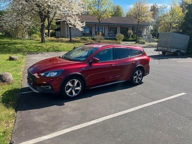 Usata Ford Focus Active 182 CV (133 kW) 2019 Rosso Station wagon