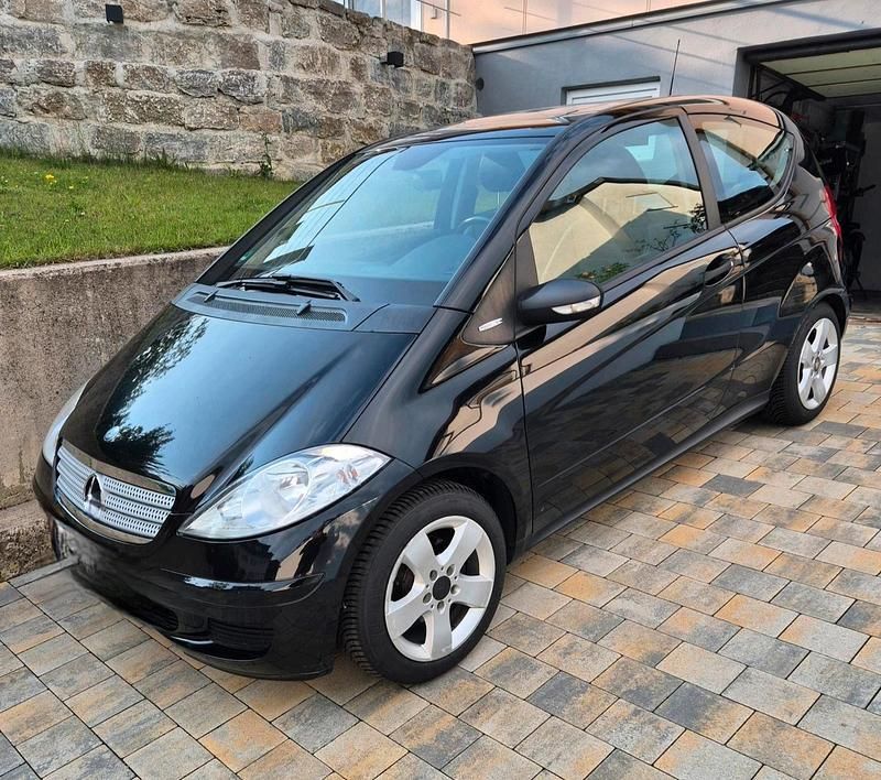 Schwarz Gebraucht 2007 Mercedes A150 Limousine | 750 € (Superpreis) - Bild 1/2