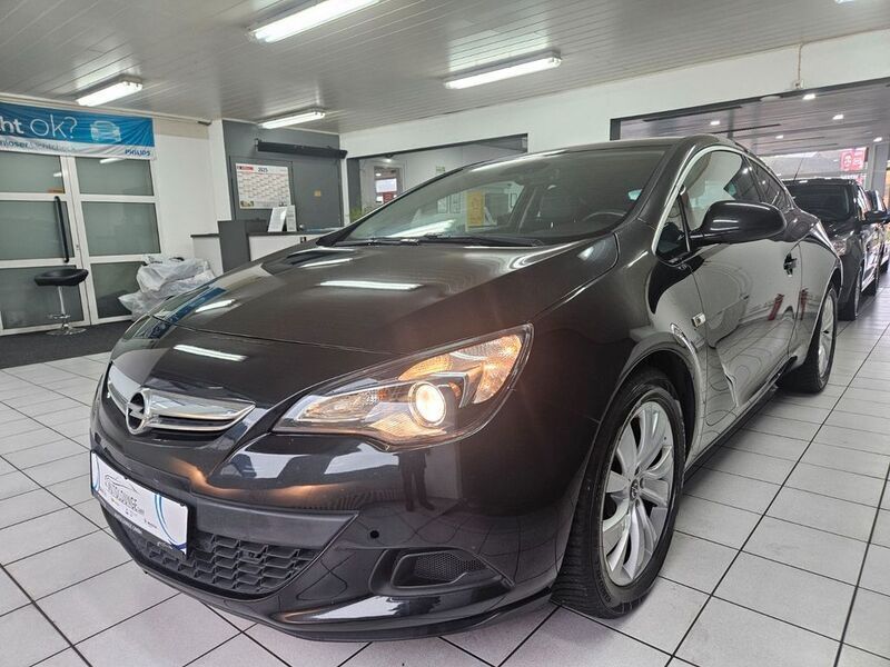Schwarz Gebraucht 2015 Opel Astra GTC Basis Coupé | 9.500 € (Fairer Preis) - Bild 1/4