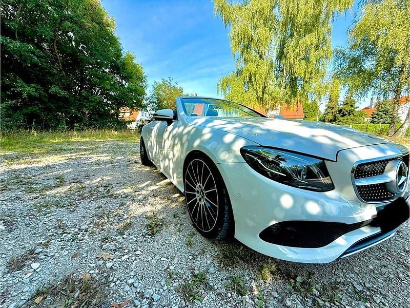 Schwarz Gebraucht 2018 Mercedes E220 Cabrio | 31.100 € (Fairer Preis) - Bild 1/4