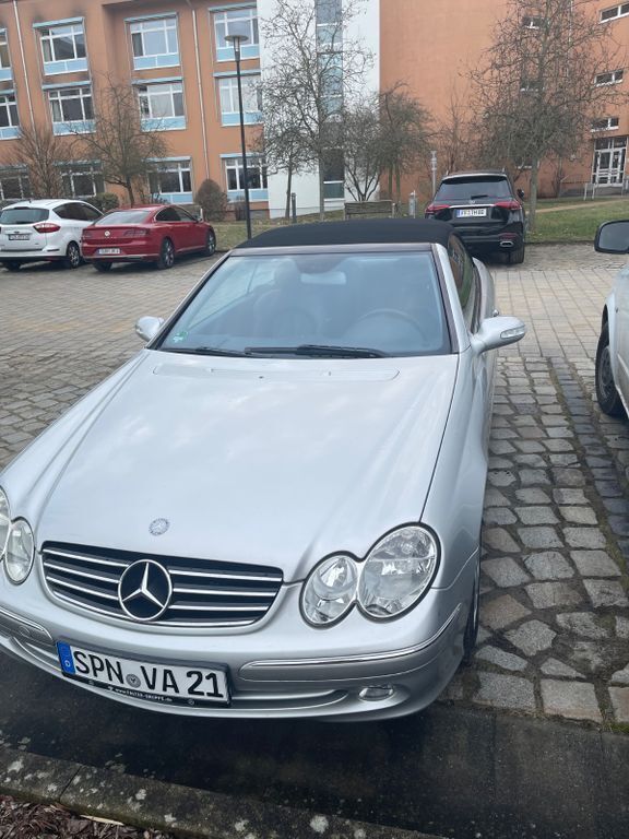 Grau Gebraucht 2003 Mercedes CLK200 Avantgarde Cabrio | 7.500 € (Fairer Preis) - Bild 1/4