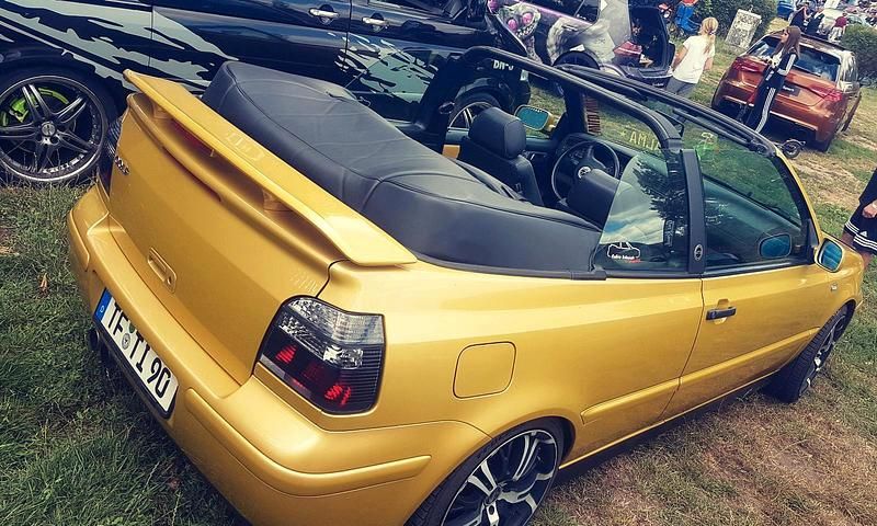 Gebraucht VW Golf Cabriolet 110 PS (80 kW) 1998 Gold Cabrio