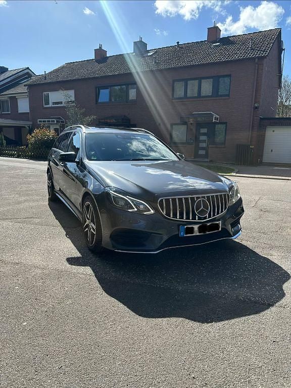 Gebraucht Mercedes E400 333 PS (244 kW) 2014 Grau Kombi