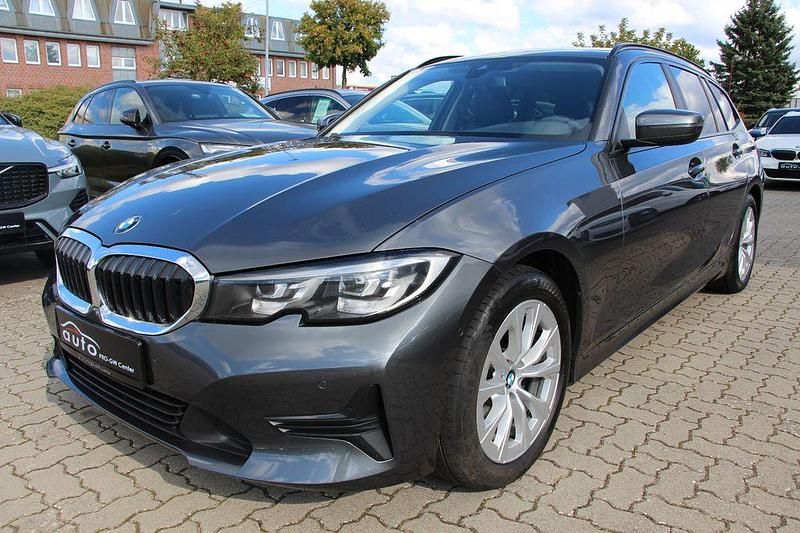 Gebraucht BMW 320 Advantage 190 PS (139 kW) 2021 Grau Kombi
