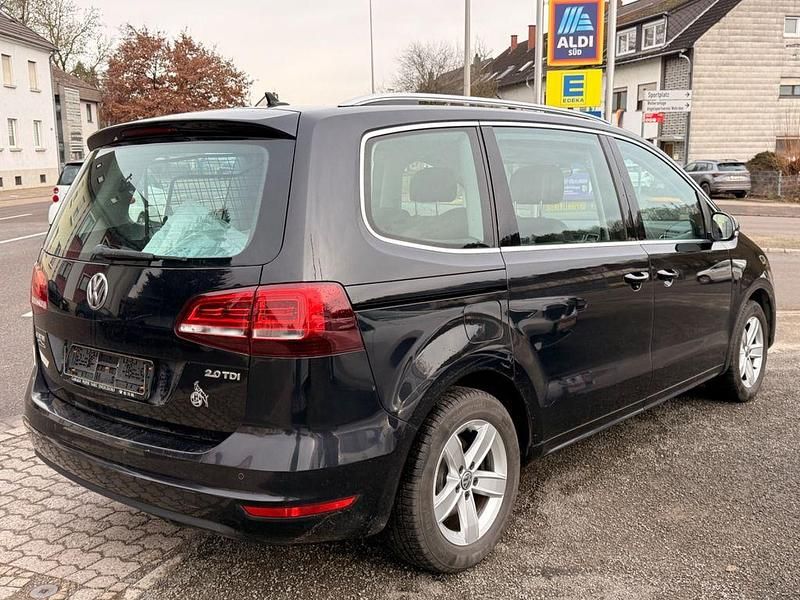 Gebraucht VW Sharan Highline 150 PS (110 kW) 2017 Schwarz Van / Kleinbus