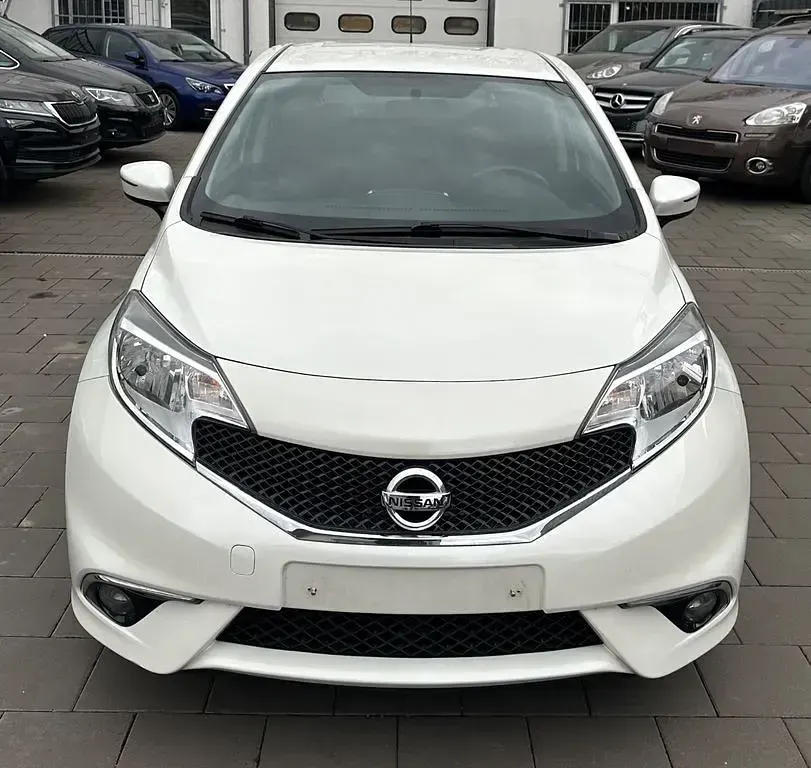 Gebraucht Nissan Note Acenta 98 PS (72 kW) 2015 Weiß Kleinwagen