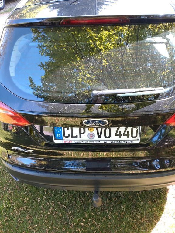 Usata Ford Focus Trend 120 CV (88 kW) 2018 Nero Berlina