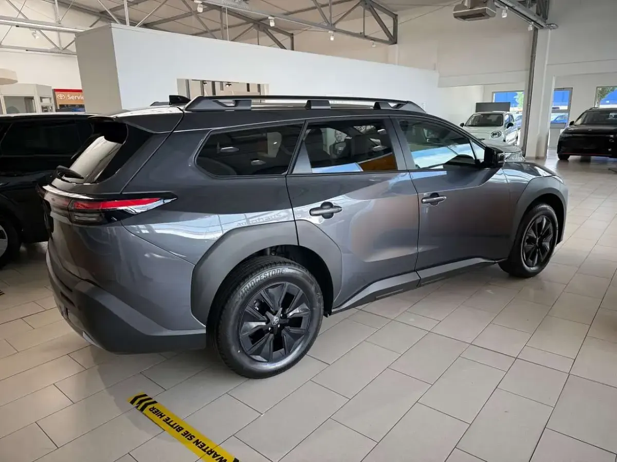 Neu Toyota bZ4X 164 kW (224 PS) 2026 Magnetite gray metallic SUV