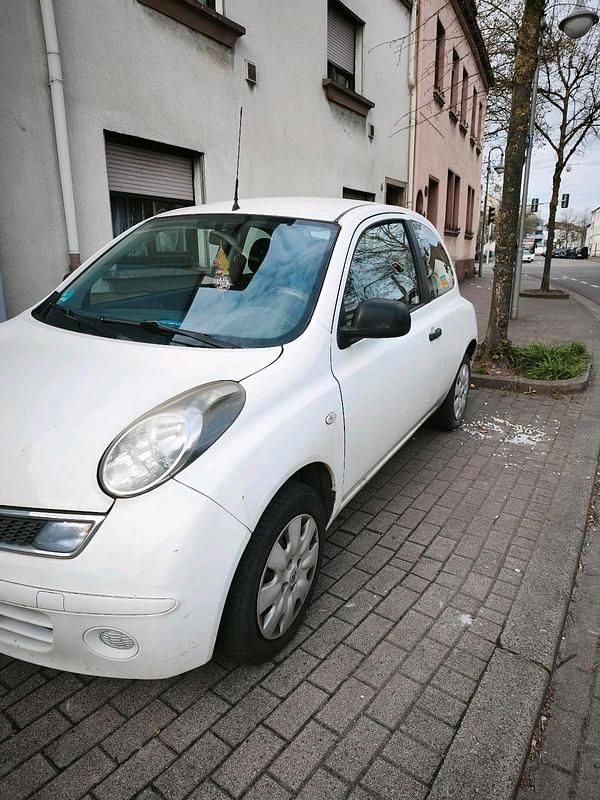 Gebraucht Nissan Micra 58 PS (42 kW) 2010 Weiß Kleinwagen