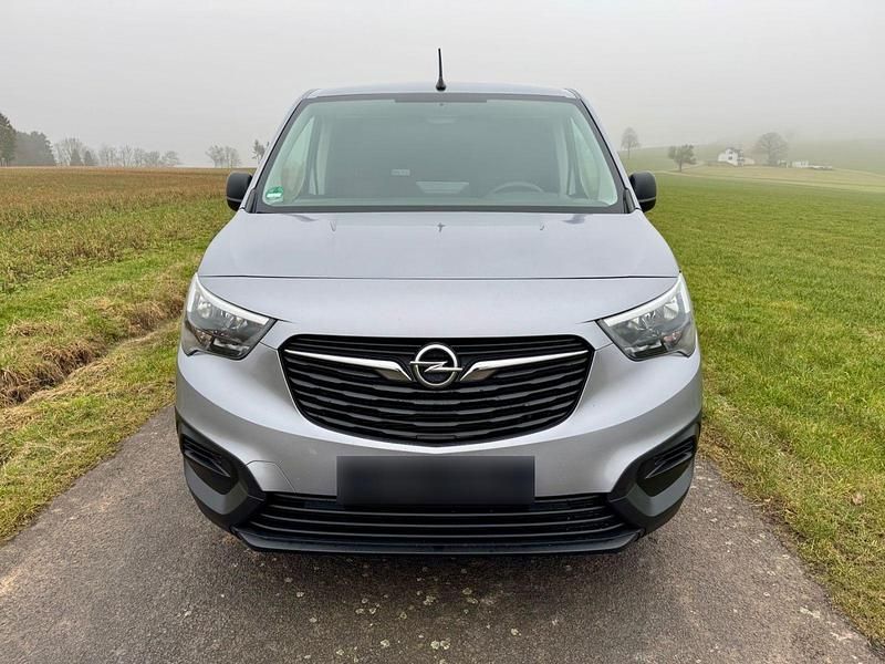 Gebraucht Opel Combo 131 PS (96 kW) 2022 Grau Van / Kleinbus