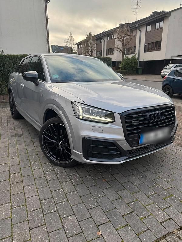 Silber Gebraucht 2019 Audi Q2 S-Line SUV | 23.900 € (Fairer Preis) - Bild 1/4