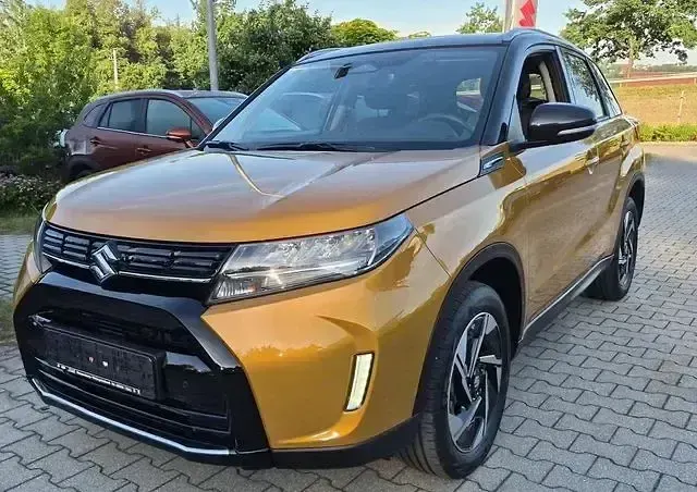Gebraucht Suzuki Vitara Comfort+ 129 PS (94 kW) 2025 Orange SUV