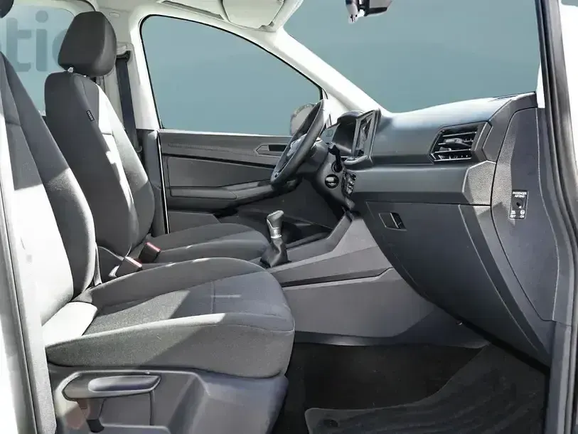 Gebraucht Ford Tourneo Connect 116 PS (85 kW) 2025 Weiß Van / Kleinbus