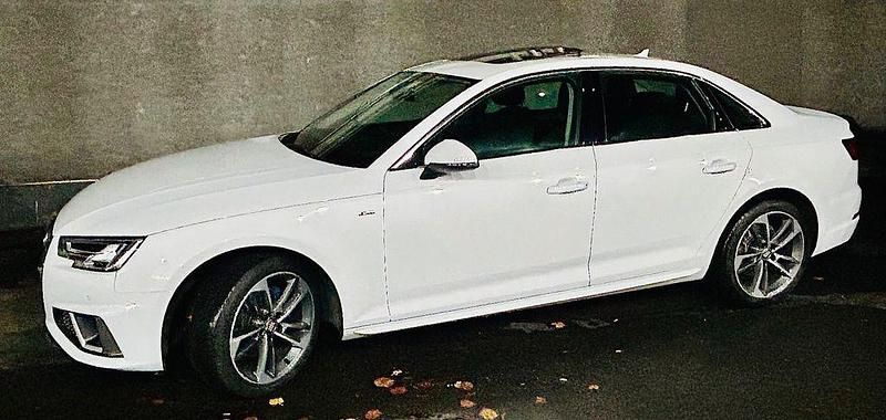 Weiß Gebraucht 2019 Audi A4 S-Line Limousine | 23.590 € (Superpreis) - Bild 1/4