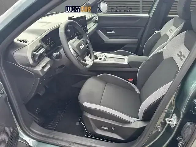 Neu Dacia Bigster Journey 158 PS (116 kW) 2025 Zedergrün SUV
