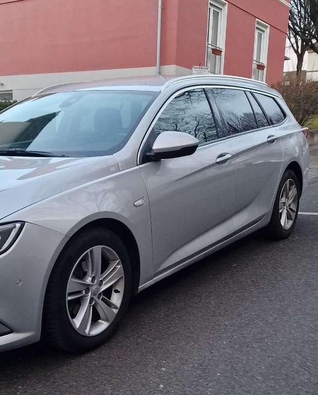 Gebraucht Opel Insignia Business Innovation 165 PS (121 kW) 2020 Argon silber/ice silver (m2) Kombi