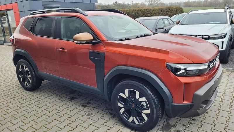 Neu Dacia Duster Extreme 141 PS (103 kW) 2025 Braun SUV