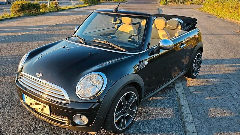Schwarz Gebraucht 2010 Mini Cooper Cabriolet Cabrio | 6.499 € (Guter Preis) - Bild 1/4