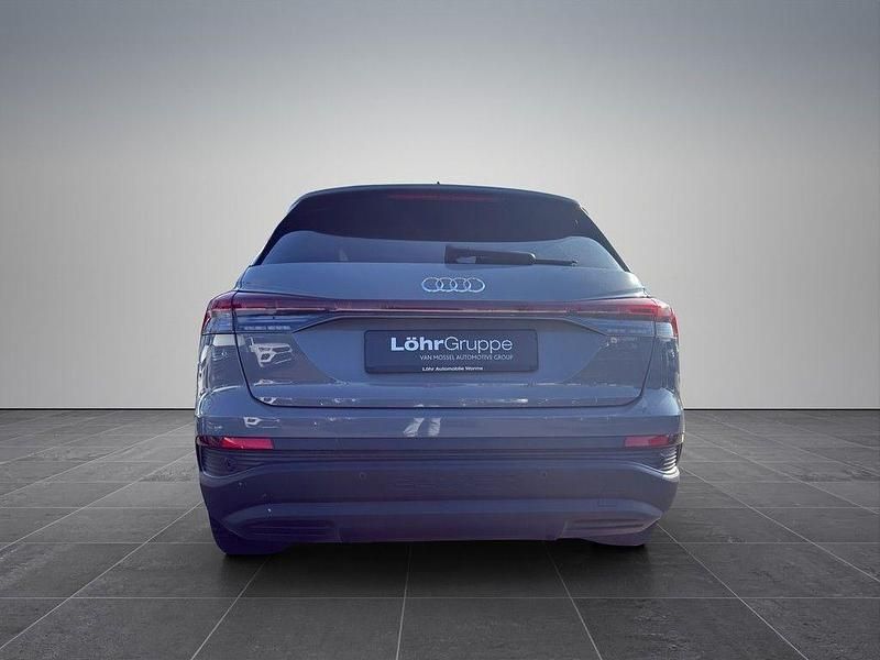 Gebraucht Audi Q4 e-tron Comfort 150 kW (204 PS) 2021 Kieselgrau SUV
