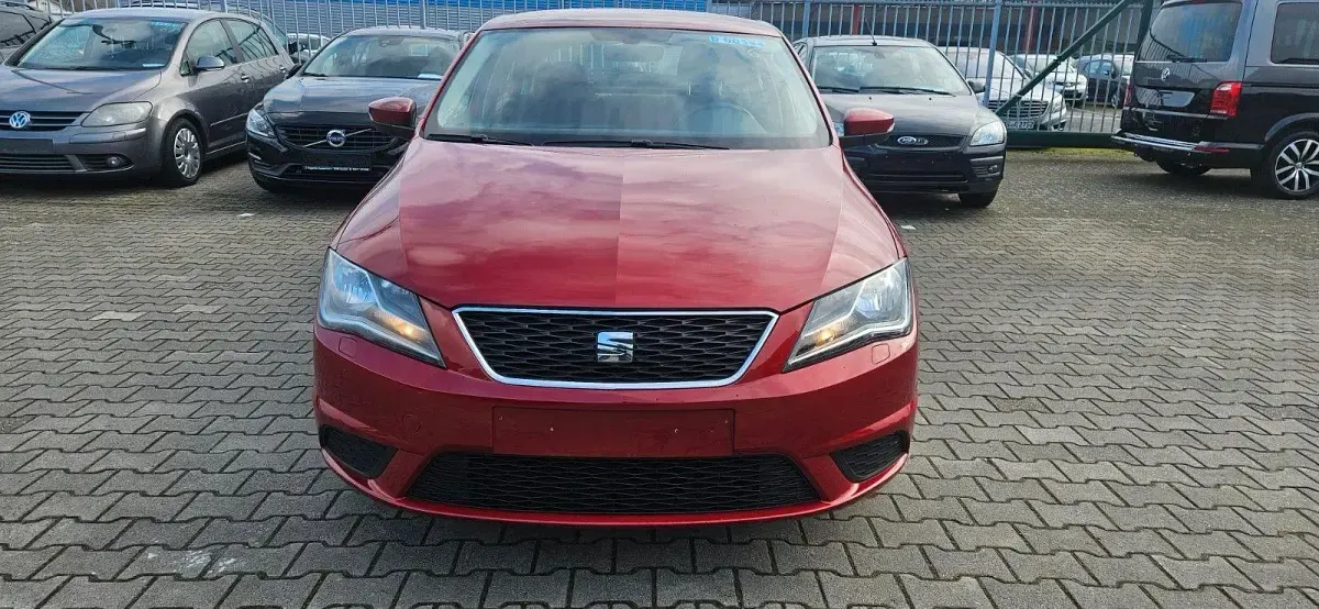 Gebraucht Seat Toledo 90 PS (66 kW) 2015 Rot Kleinwagen