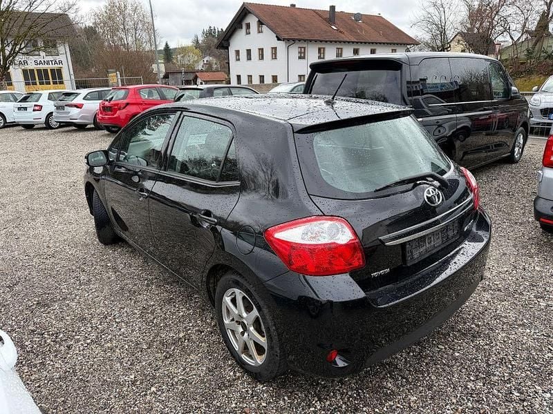 Gebraucht Toyota Auris Edition 132 PS (97 kW) 2011 Schwarz Kleinwagen