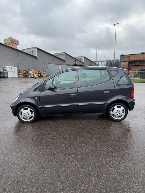 Gebraucht Mercedes A160 Avantgarde 102 PS (75 kW) 2003 Grau Kleinwagen