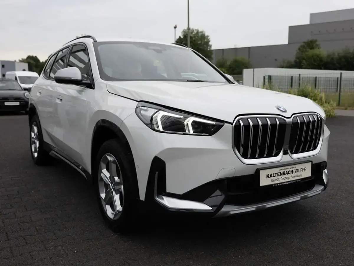 Gebraucht BMW X1 xLine 204 PS (150 kW) 2023 Weiß SUV