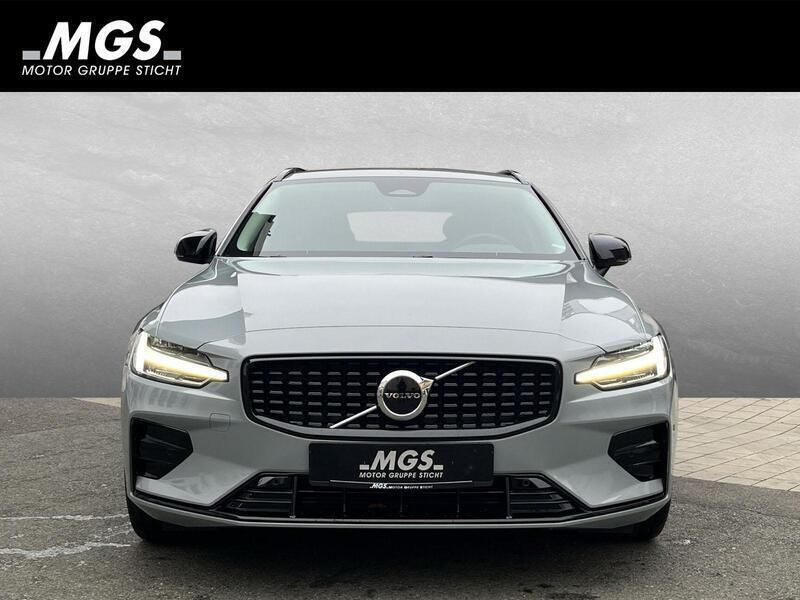 Gebraucht Volvo V60 Plus 197 PS (144 kW) 2022 Othercolor Kombi