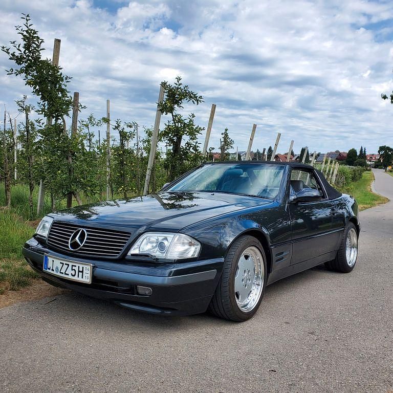 Schwarz Gebraucht 1990 Mercedes SL300 Cabrio | 26.900 € - Bild 1/4