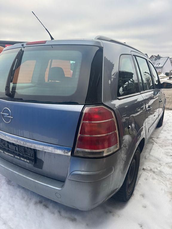 Gebraucht Opel Zafira 140 PS (102 kW) 2006 Silber Van / Kleinbus