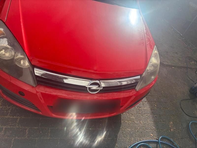 Gebraucht Opel Astra 105 PS (77 kW) 2006 Rot Coupé