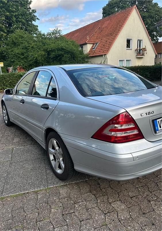 Gebraucht 2007 Mercedes C180 Limousine | 3.399 € (Guter Preis) - Bild 1/4