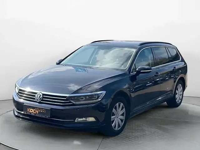 Gebraucht VW Passat Comfortline 150 PS (110 kW) 2015 Schwarz Kombi