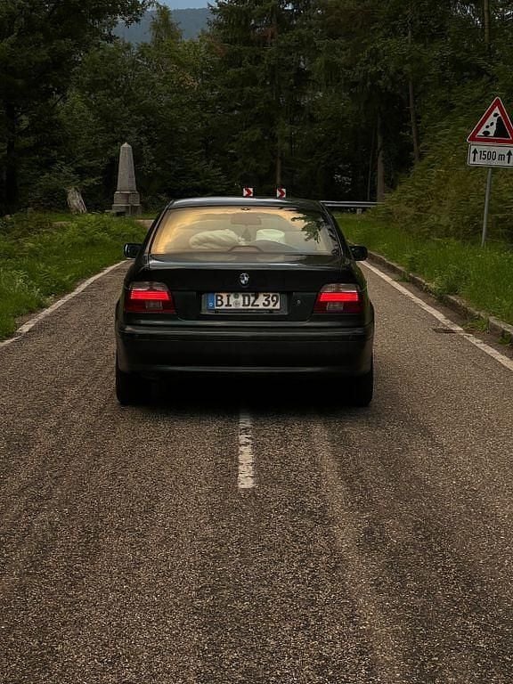 Gebraucht BMW 525 163 PS (119 kW) 2001 Grün Limousine