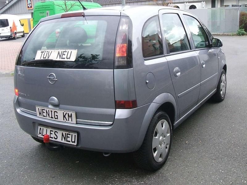 Grau Gebraucht 2009 Opel Meriva Van / Kleinbus | 3.450 € (Fairer Preis) - Bild 1/4