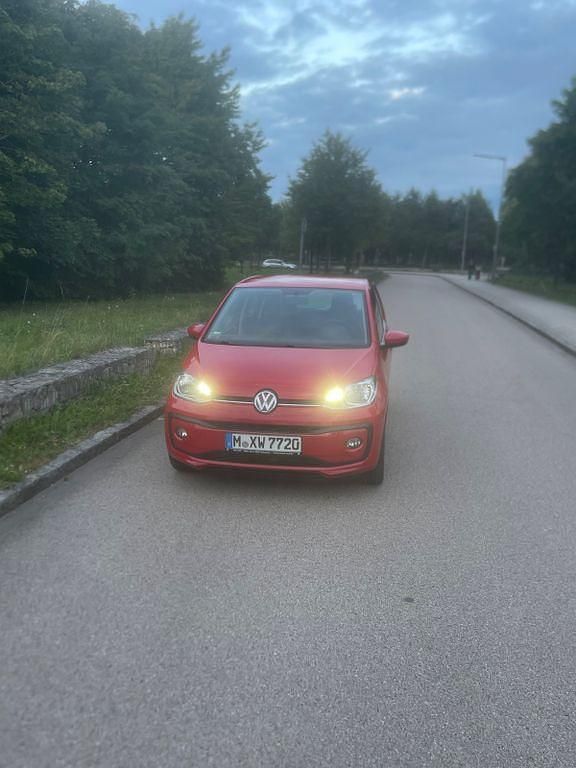 Rot Gebraucht 2016 VW up! Beats Kleinwagen | 5.999 € (Superpreis) - Bild 1/4