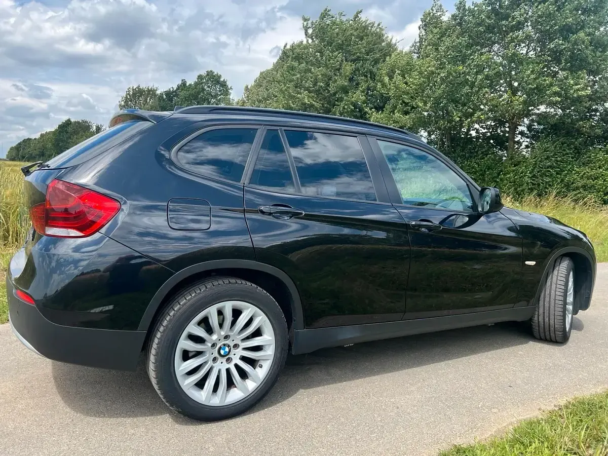 Gebraucht BMW X1 177 PS (130 kW) 2010 Schwarz SUV