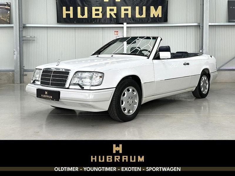 Usata Mercedes E320 220 CV (161 kW) 1994 Bianco Cabrio