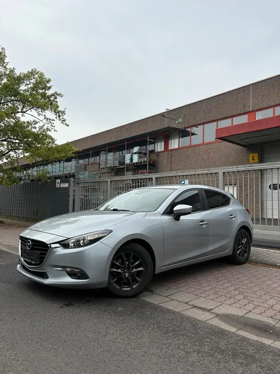Gebraucht Mazda 3 150 PS (110 kW) 2016 Silber Kleinwagen
