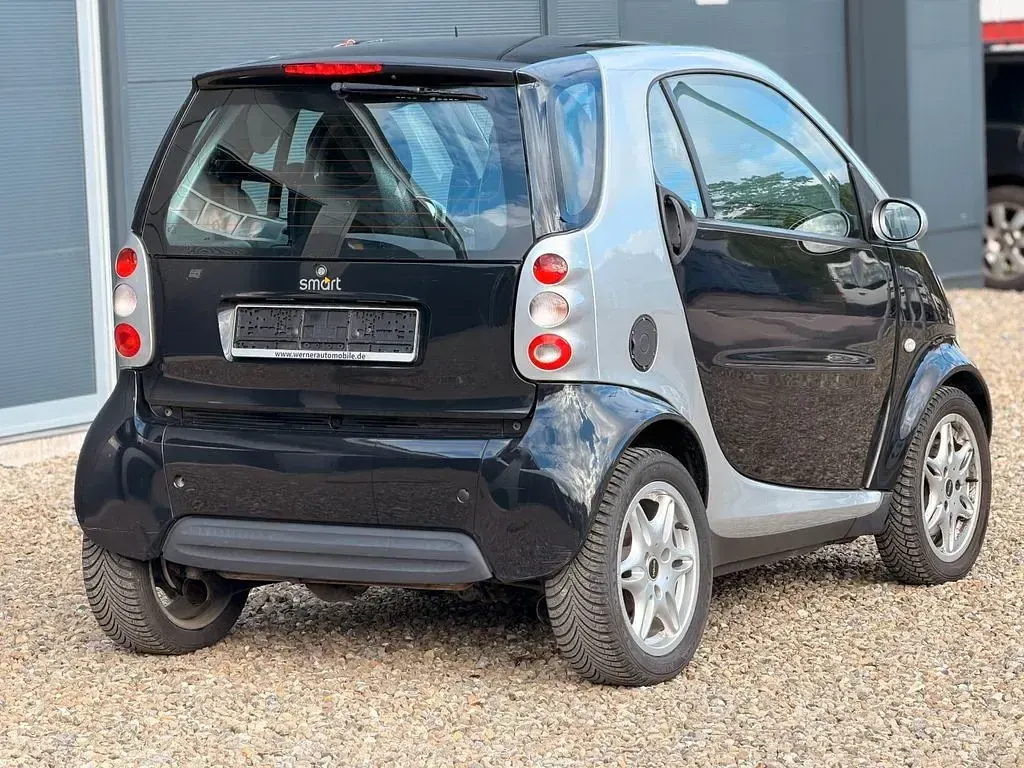 Usata Smart ForFour 54 CV (39 kW) 2001 Nero Utilitaria