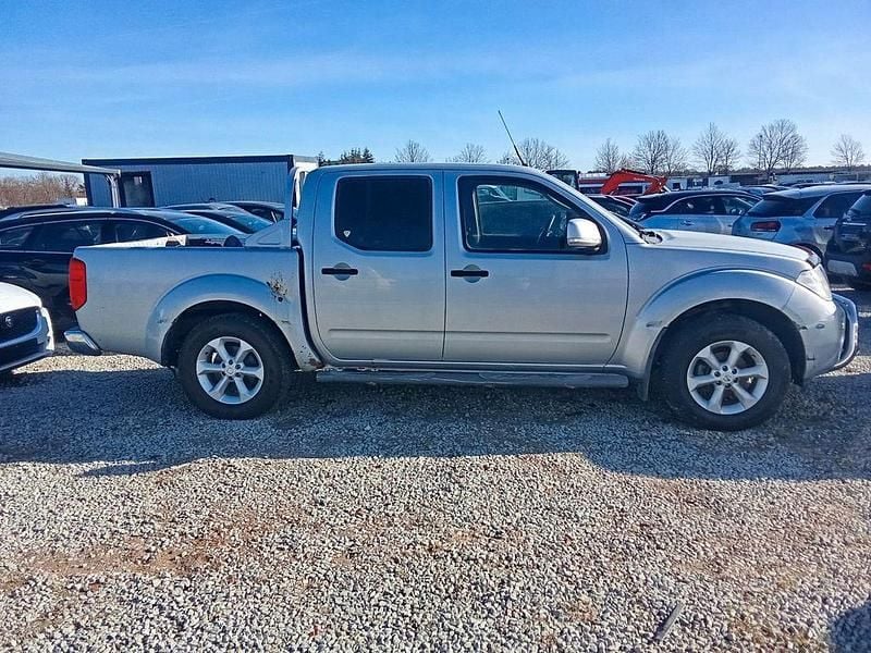 Gebraucht Nissan Navara 190 PS (139 kW) 2011 Silber Pickup